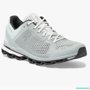 On Running Shoes - Cloudsurfer